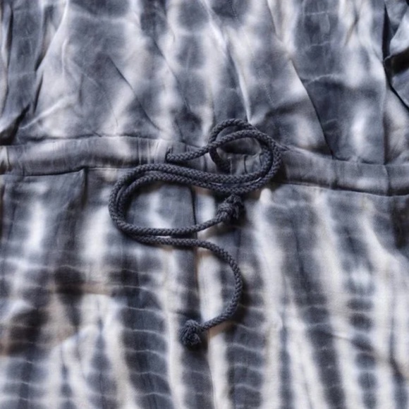 NEW Cloth & Stone Romper - Picture 4 of 7